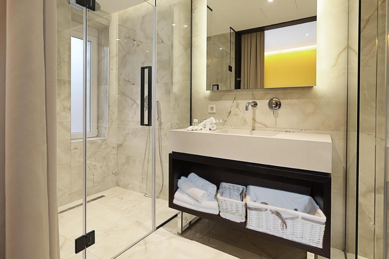 Maccani Black Luxury Suites Belgrad Exteriör bild