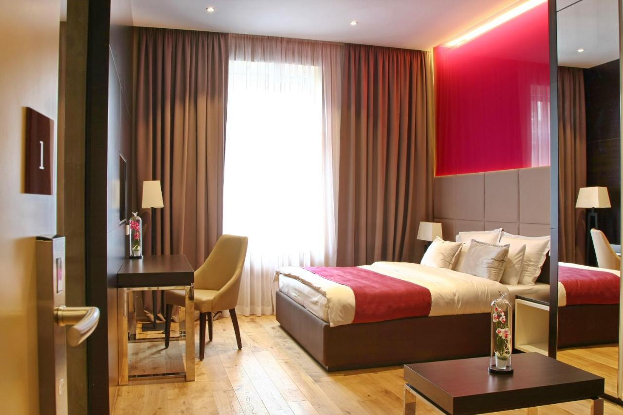 Maccani Black Luxury Suites Belgrad Exteriör bild