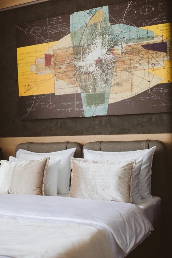 Maccani Black Luxury Suites Belgrad Exteriör bild