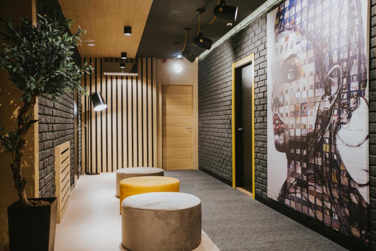 Maccani Black Luxury Suites Belgrad Exteriör bild