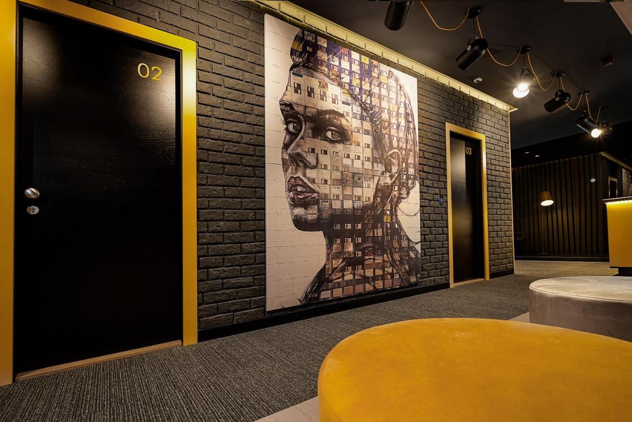 Maccani Black Luxury Suites Belgrad Exteriör bild