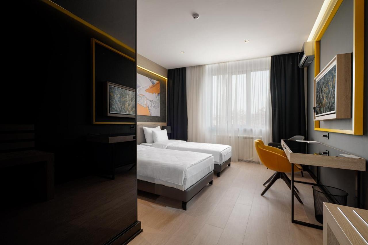 Maccani Black Luxury Suites Belgrad Exteriör bild