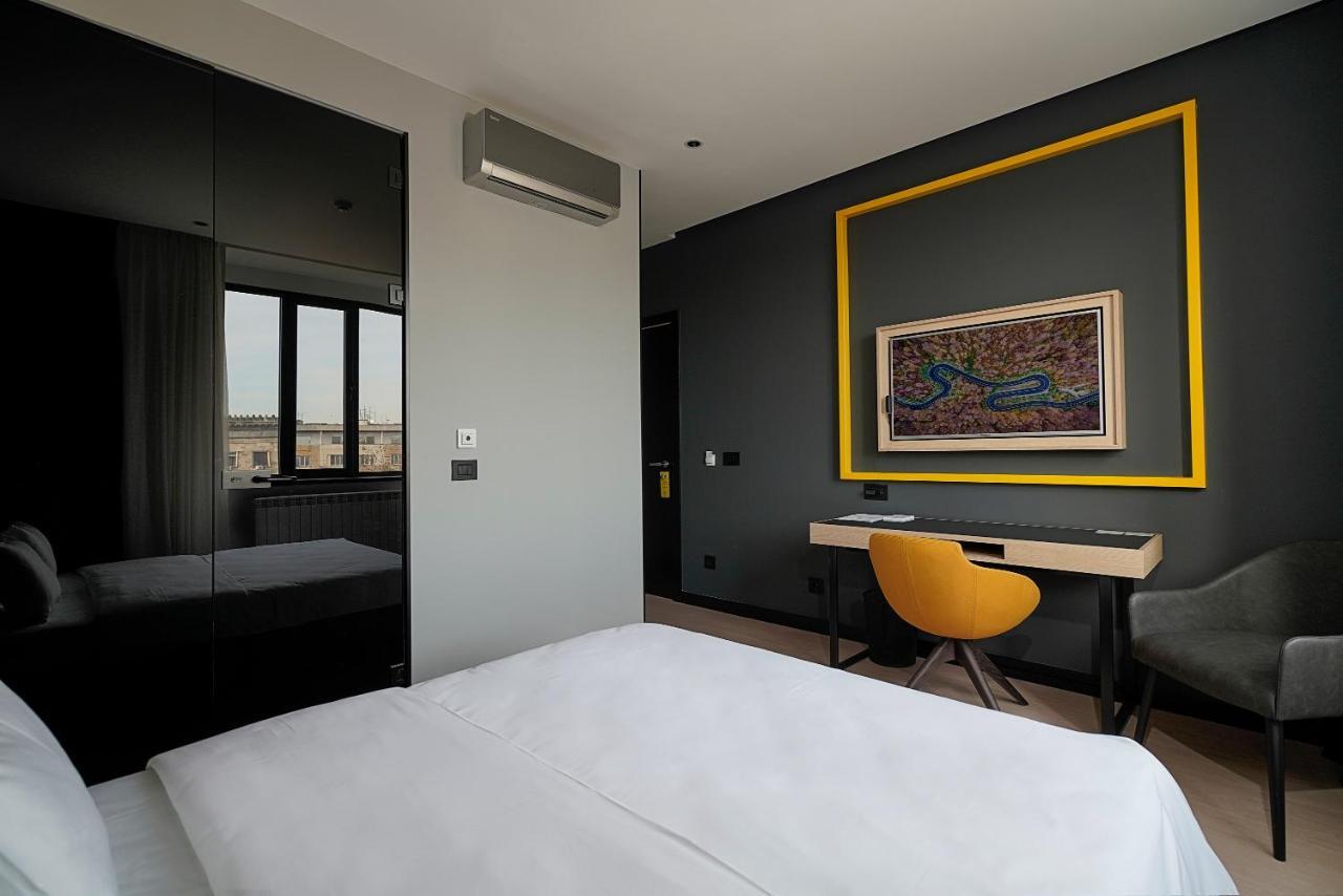 Maccani Black Luxury Suites Belgrad Exteriör bild